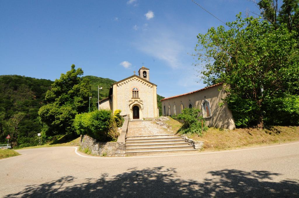 Locanda Del Pittore Arcumeggia ภายนอก รูปภาพ