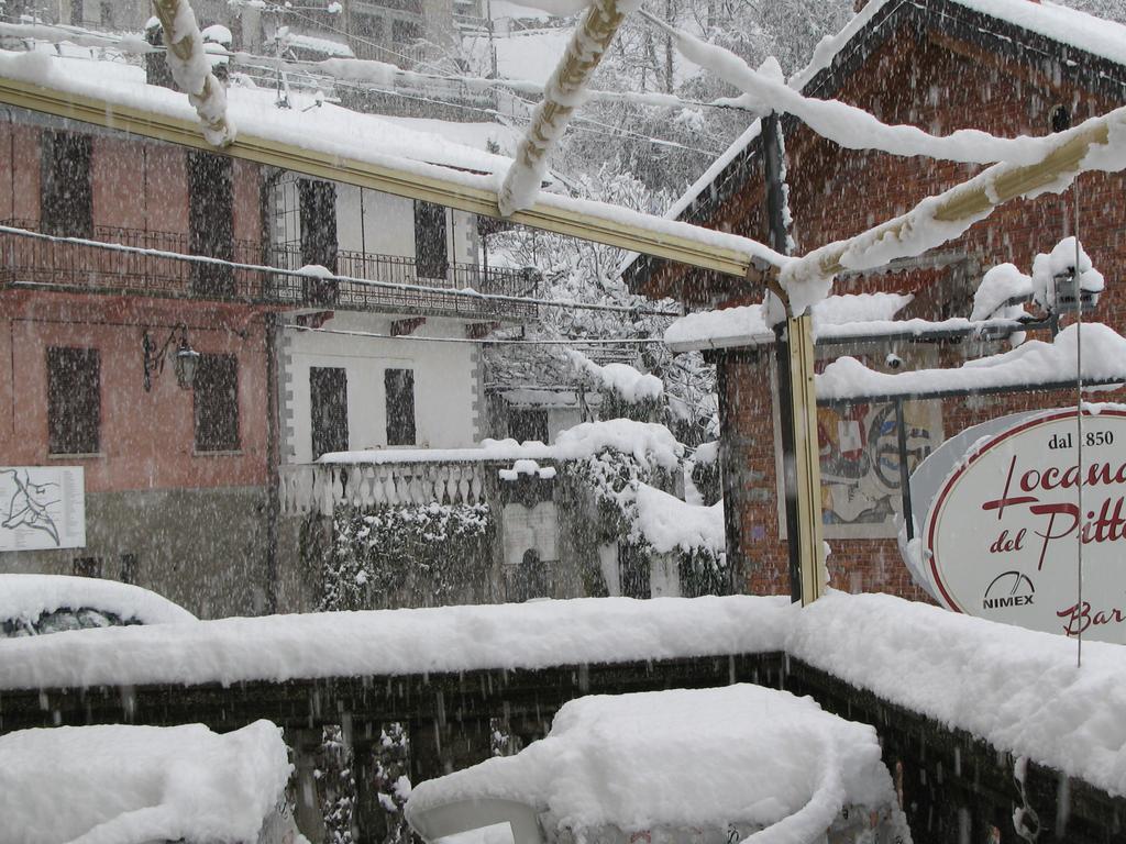 Locanda Del Pittore Arcumeggia ภายนอก รูปภาพ