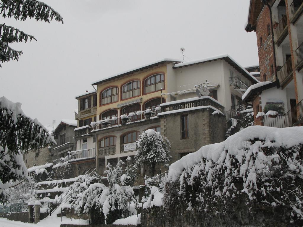 Locanda Del Pittore Arcumeggia ภายนอก รูปภาพ