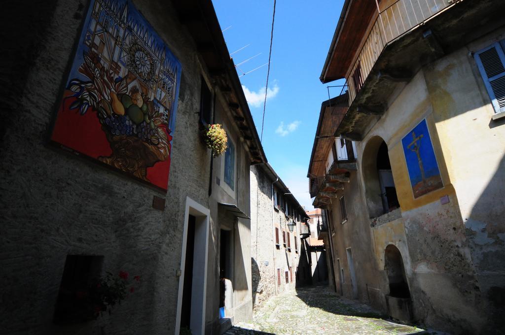 Locanda Del Pittore Arcumeggia ภายนอก รูปภาพ