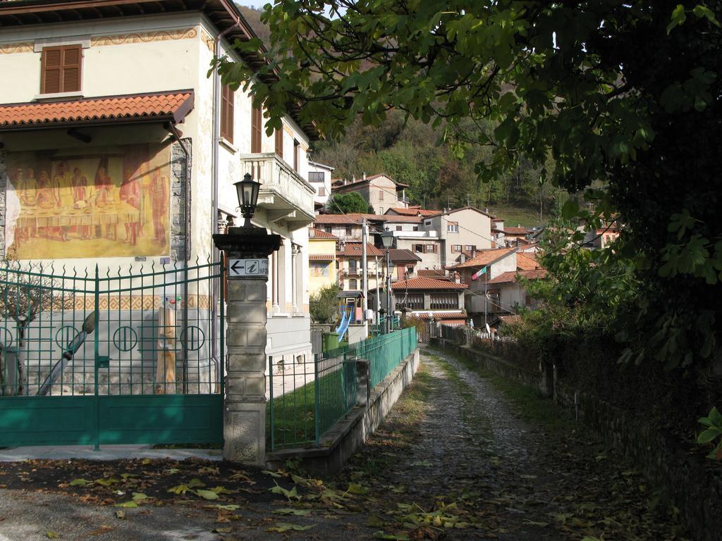 Locanda Del Pittore Arcumeggia ภายนอก รูปภาพ