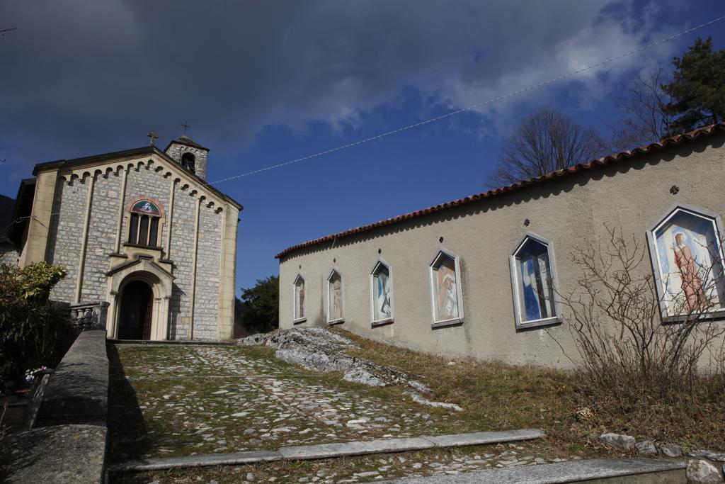Locanda Del Pittore Arcumeggia ภายนอก รูปภาพ
