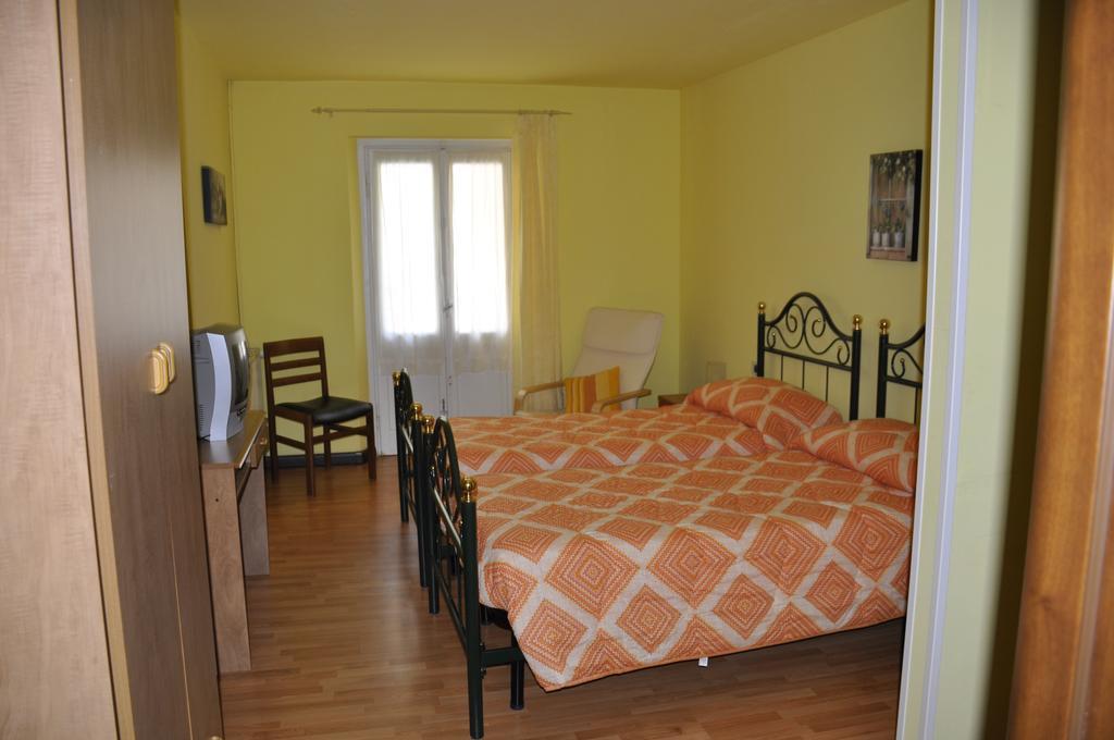 Locanda Del Pittore Arcumeggia ภายนอก รูปภาพ