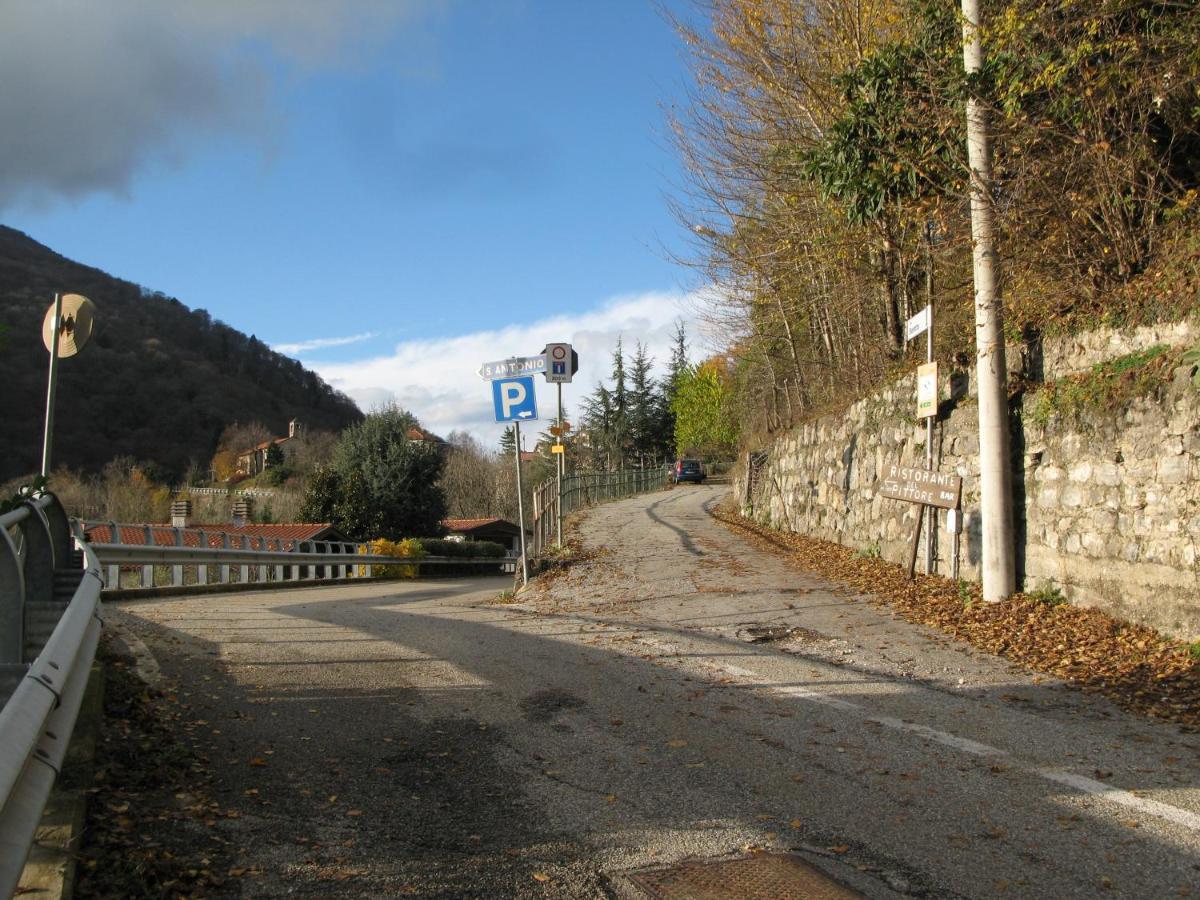 Locanda Del Pittore Arcumeggia ภายนอก รูปภาพ